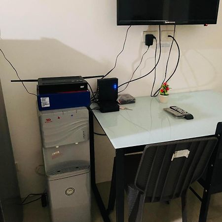 Shore Residence D7 Near Mall Of Asia & Airport มะนิลา ภายนอก รูปภาพ