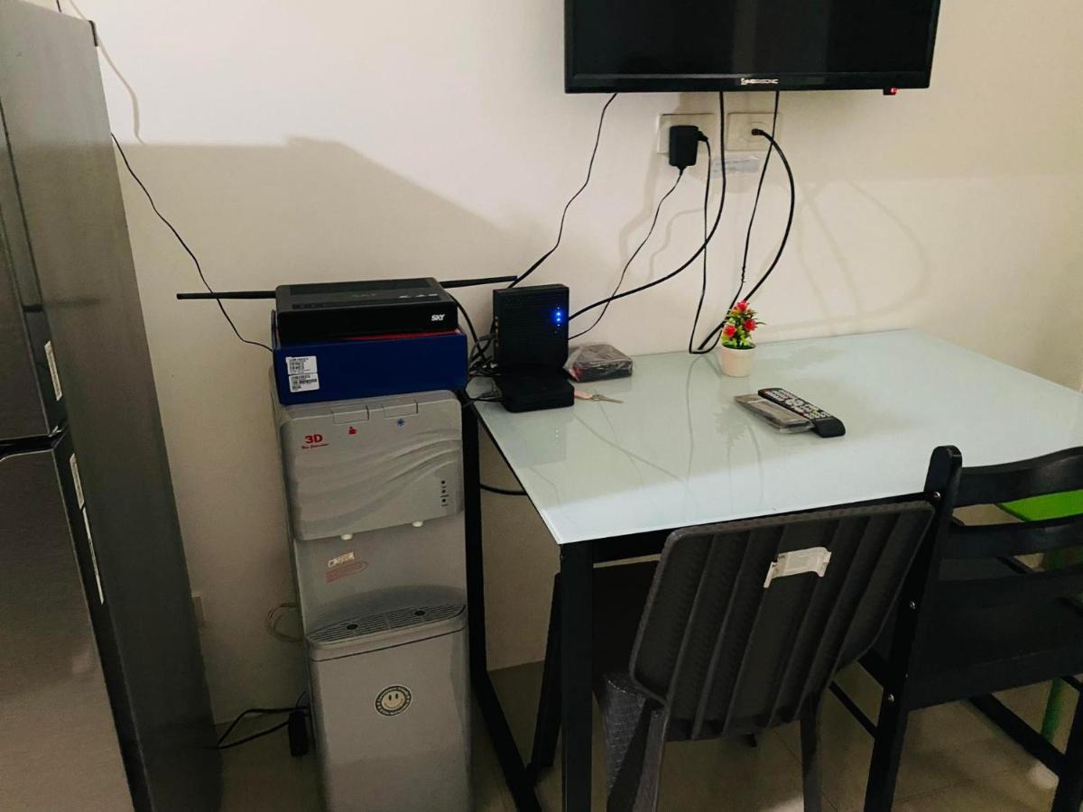Shore Residence D7 Near Mall Of Asia & Airport มะนิลา ภายนอก รูปภาพ